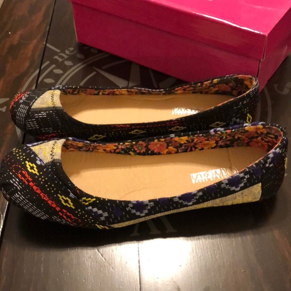 SOS Patchwork Ballet Flats - Picture 4 of 6